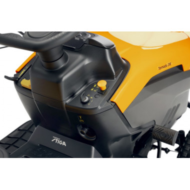 Снегоуборочный трактор Stiga Tornado 398 + снегоотвал